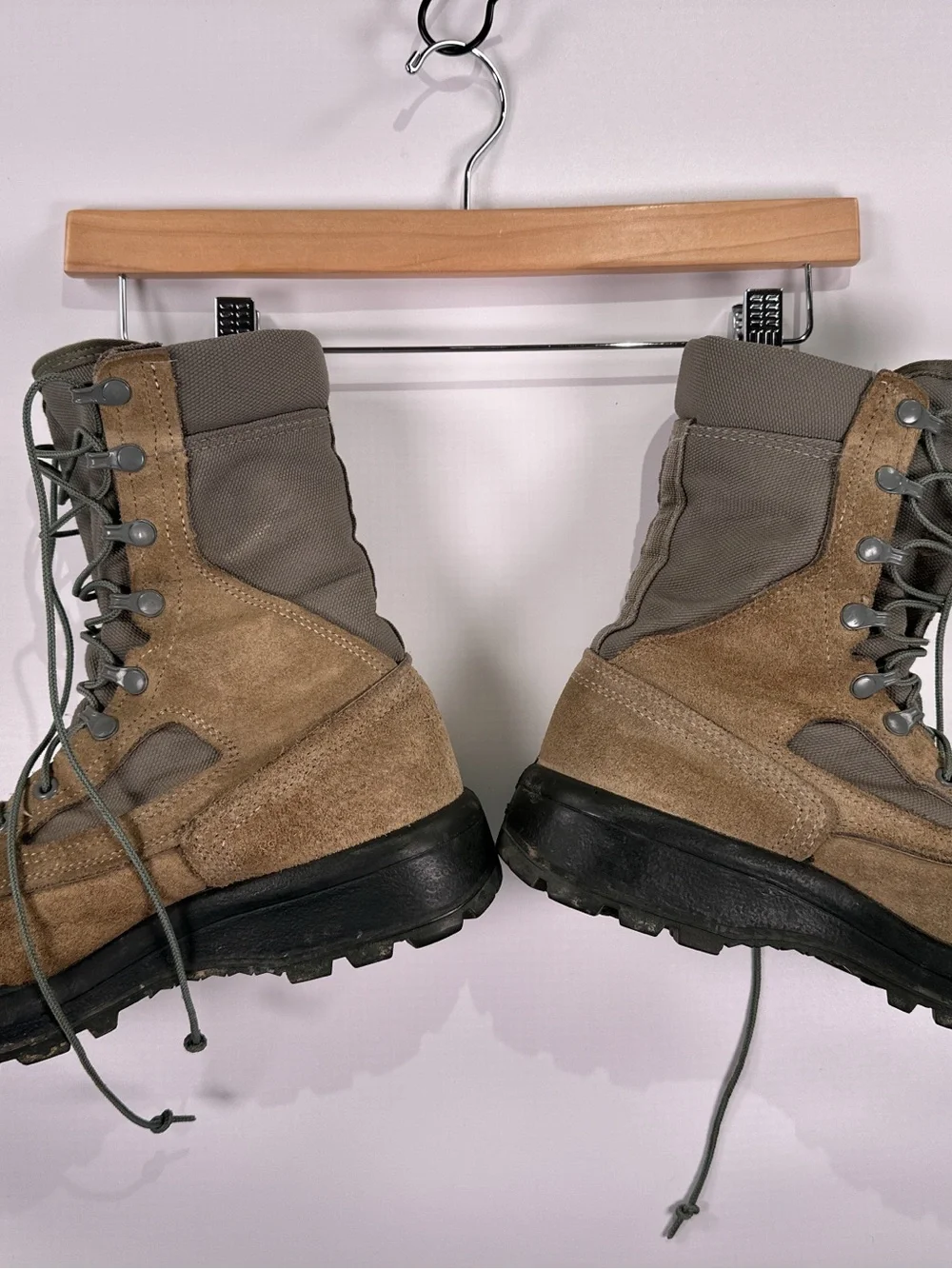 Belleville AFTW Safe To Fly Gore-Tex Suede Combat Boots Tan Green 8.5 W